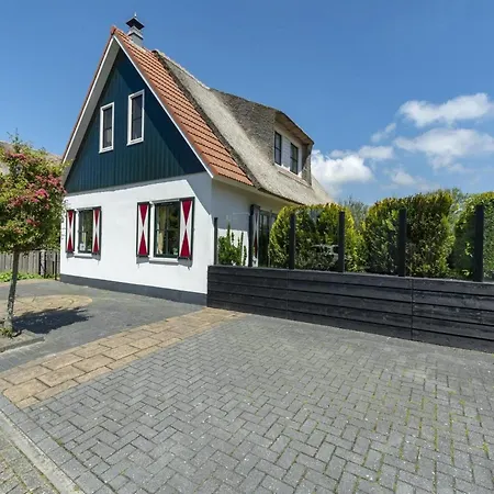 Villa Beautifully Situated Luxury On The Water Callantsoog
