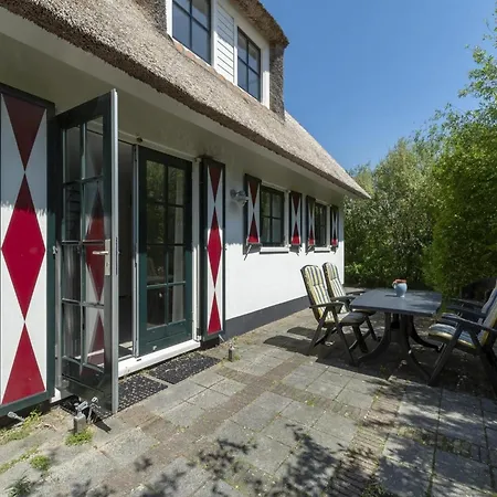 Villa Beautifully Situated Luxury On The Water