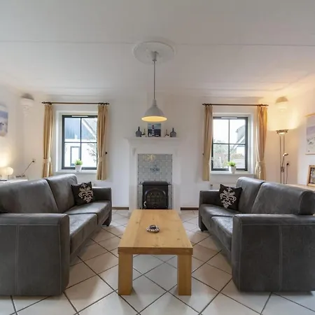 Beautifully Situated Luxury On The Water Callantsoog
