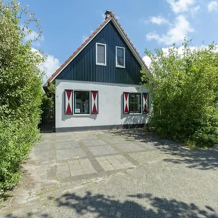 Villa Beautifully Situated Luxury On The Water *