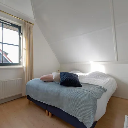 With View Over The Park De Buitenplaats *