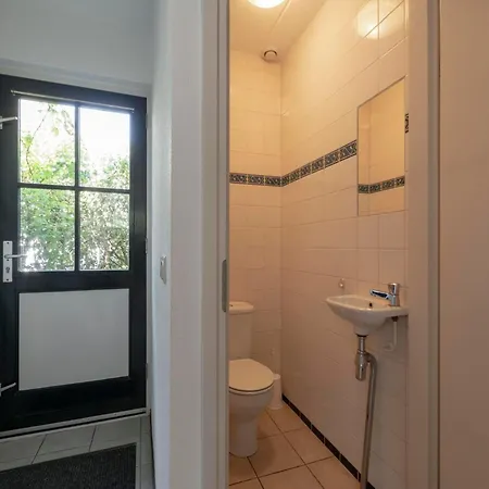 Vila With View Over The Park De Buitenplaats