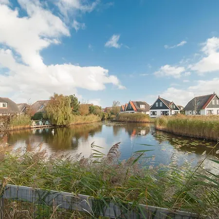 With View Over The Park De Buitenplaats Vila Callantsoog