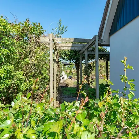 With View Over The Park De Buitenplaats