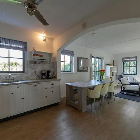 Vila With View Over The Park De Buitenplaats