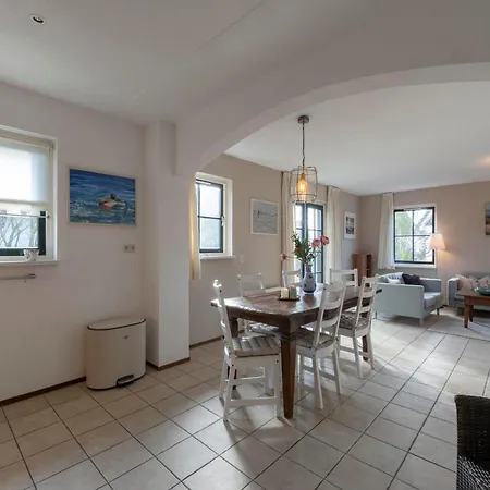 With View Over The Park De Buitenplaats