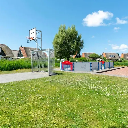 Villa With View Over The Park De Buitenplaats