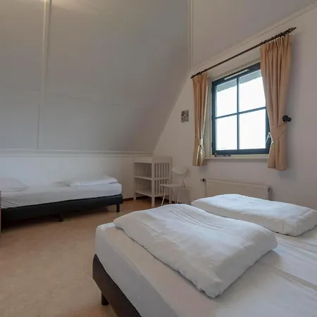 Vila With View Over The Park De Buitenplaats