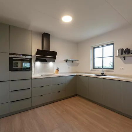 Beautifully Situated Luxury On The Water Callantsoog