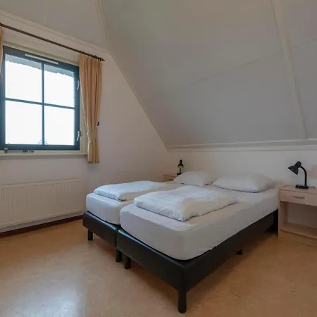 Beautifully Situated Luxury On The Water Callantsoog