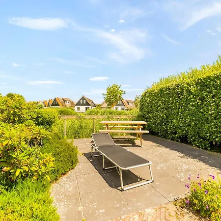 With View Over The Park De Buitenplaats *