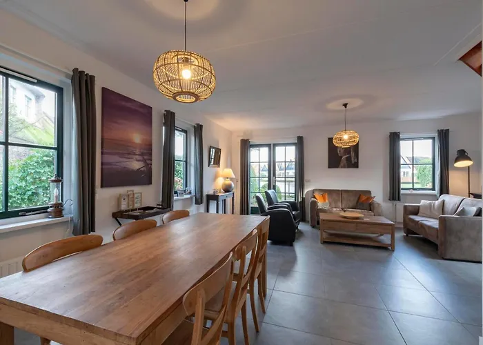 With View Over The Park De Buitenplaats Callantsoog