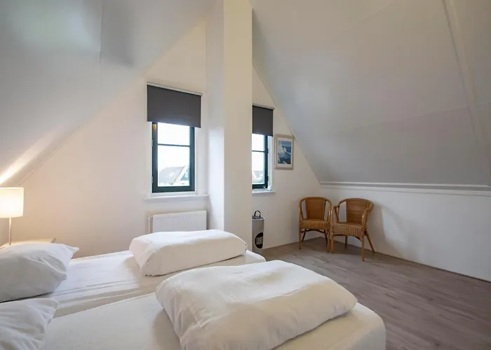 With View Over The Park De Buitenplaats Callantsoog