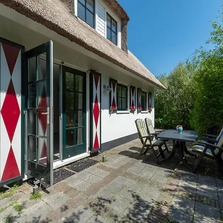 Villa With View Over The Park De Buitenplaats *