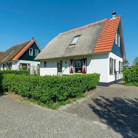 Villa With View Over The Park De Buitenplaats Callantsoog
