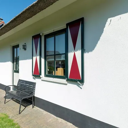 With View Over The Park De Buitenplaats *