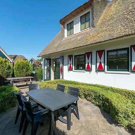 Villa With View Over The Park De Buitenplaats *