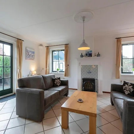 Villa With View Over The Park De Buitenplaats